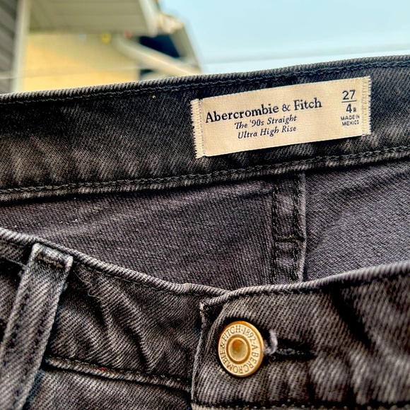 Like new Abercrombie and Fitch ultra high rise Black Jeans - Picture 1 of 2